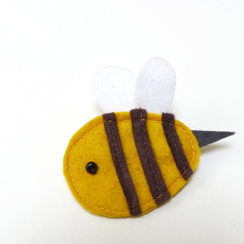 Anne-Lise Pichon - Broche abeille
