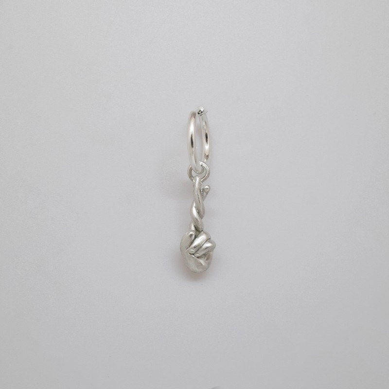 Noémie Pichon - Créole Crossed Fingers